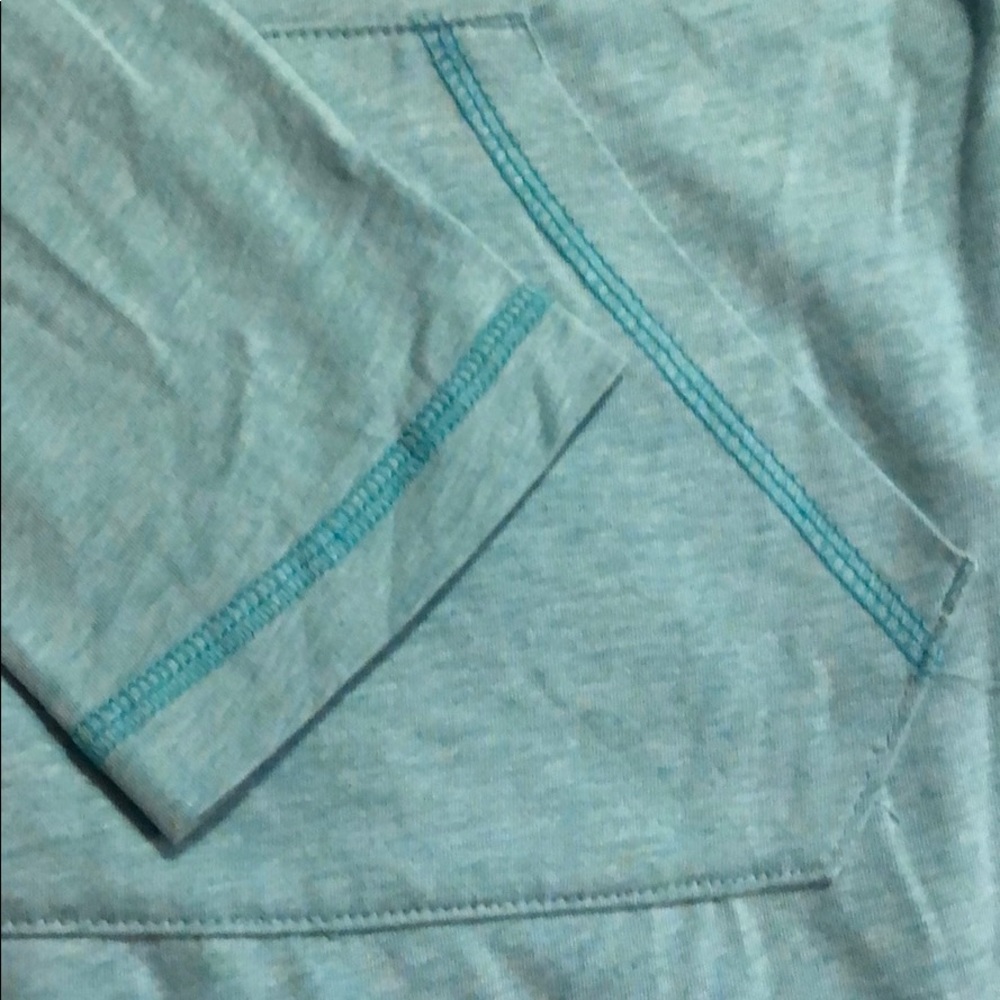 Cute pull over - Picture 5 of 5